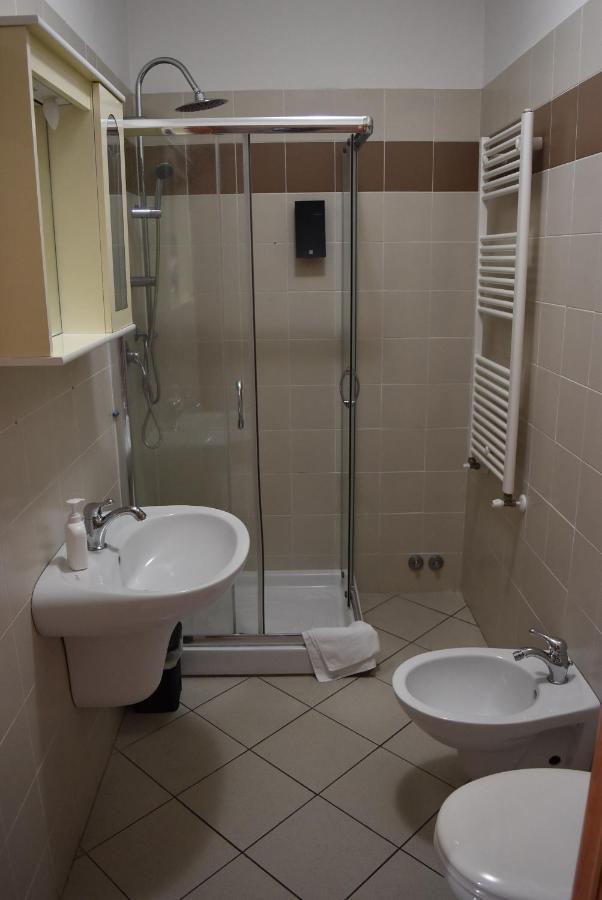 La Dea Hotell Pisa Exteriör bild