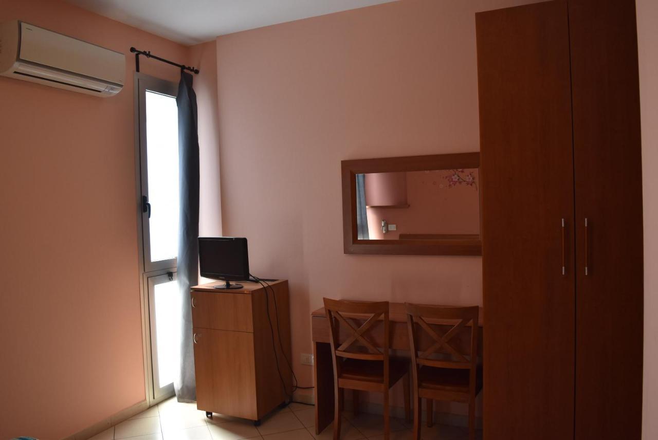 La Dea Hotell Pisa Exteriör bild
