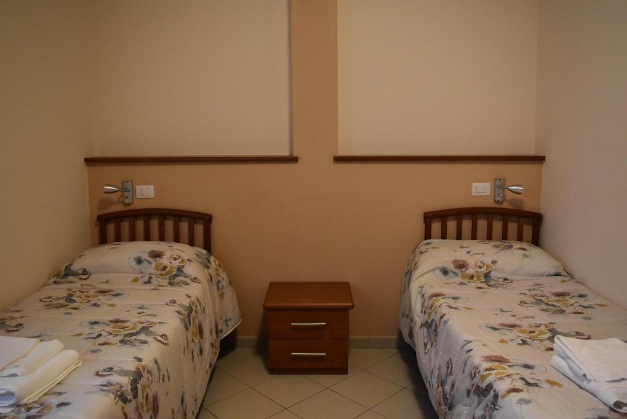 La Dea Hotell Pisa Exteriör bild
