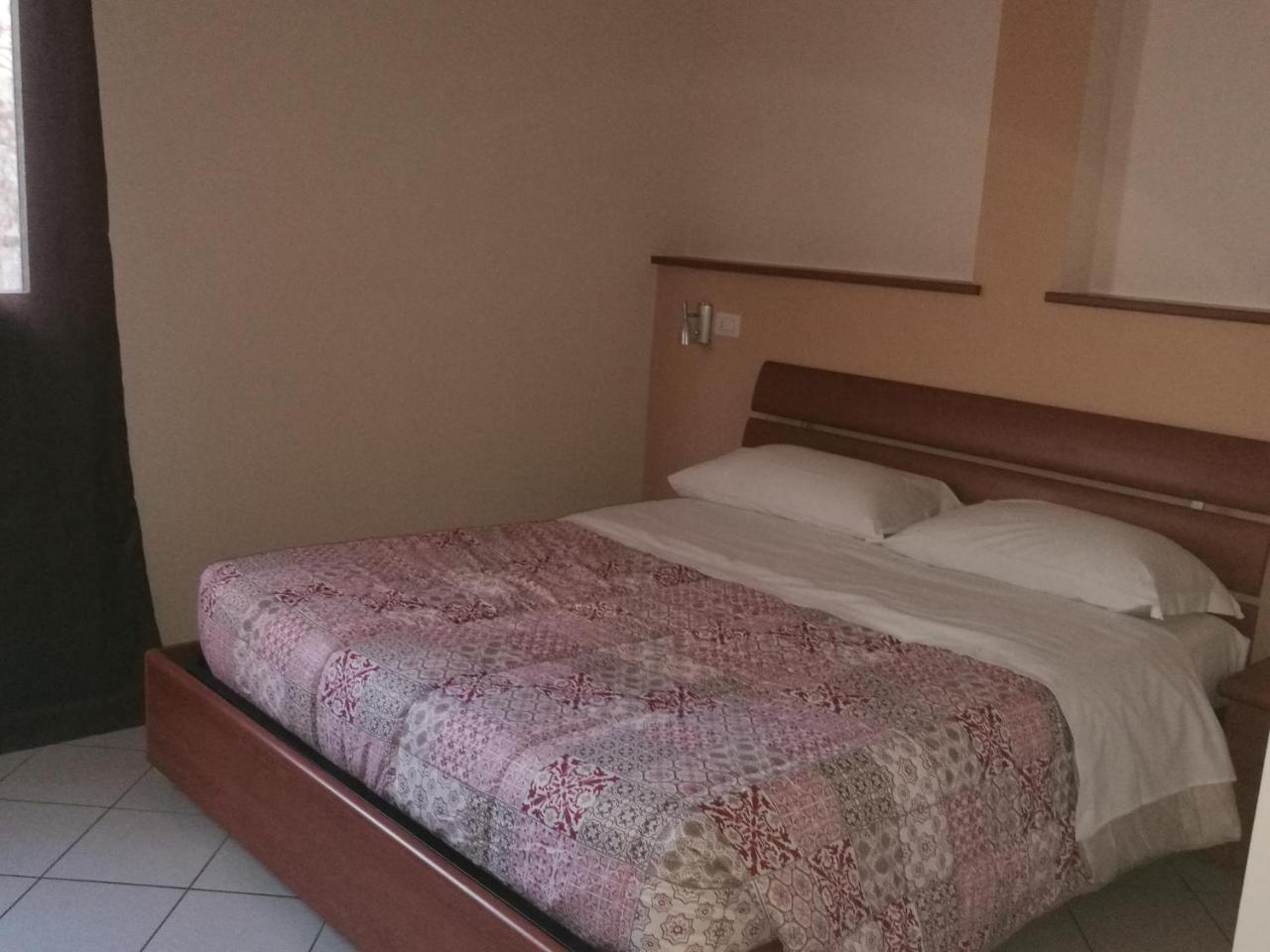 La Dea Hotell Pisa Exteriör bild