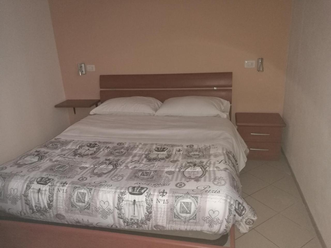 La Dea Hotell Pisa Exteriör bild