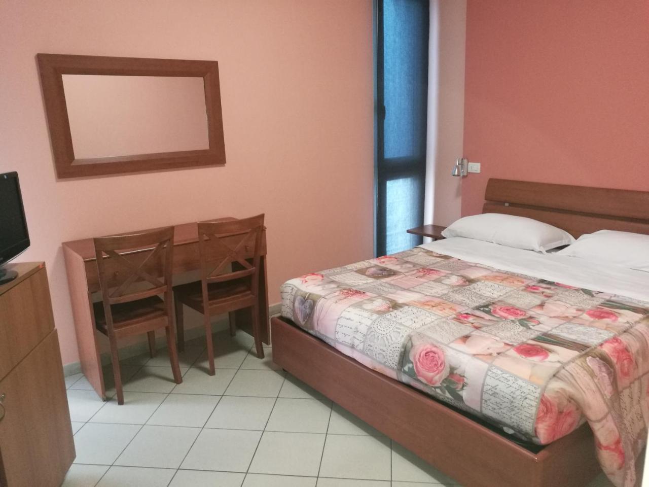 La Dea Hotell Pisa Exteriör bild