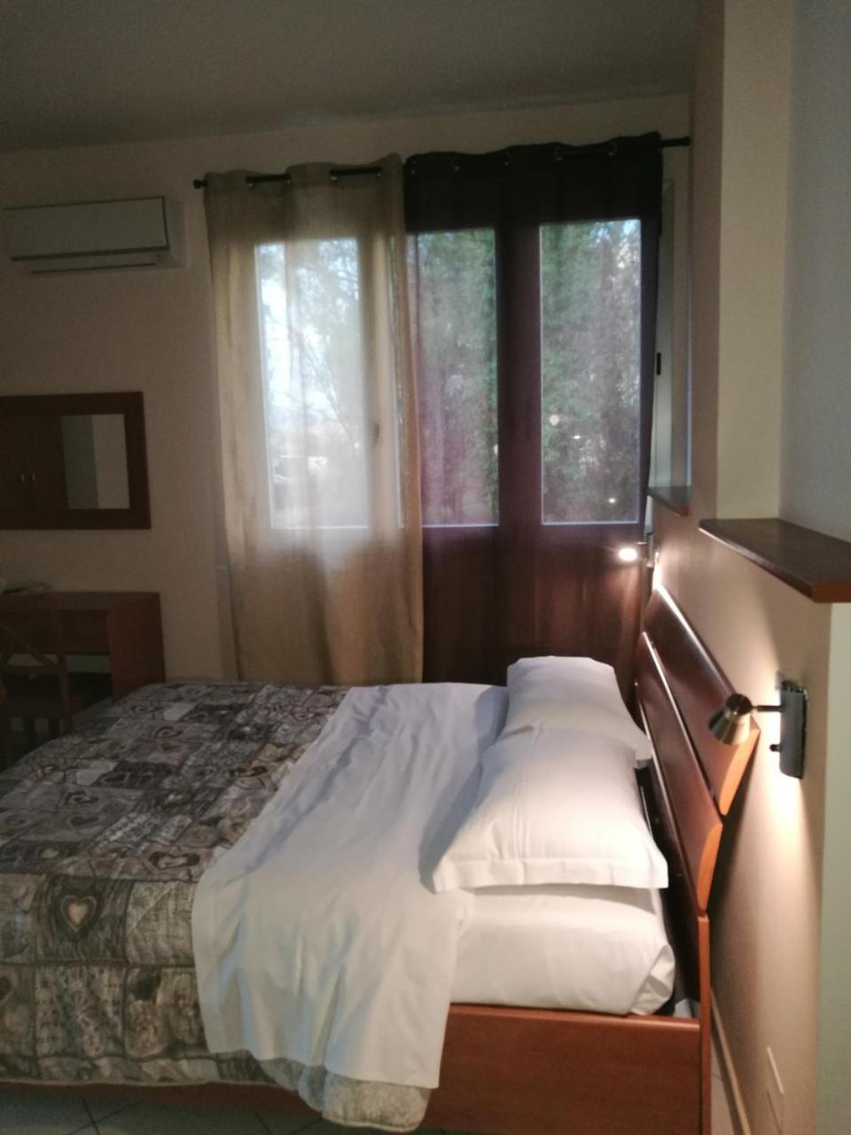 La Dea Hotell Pisa Exteriör bild