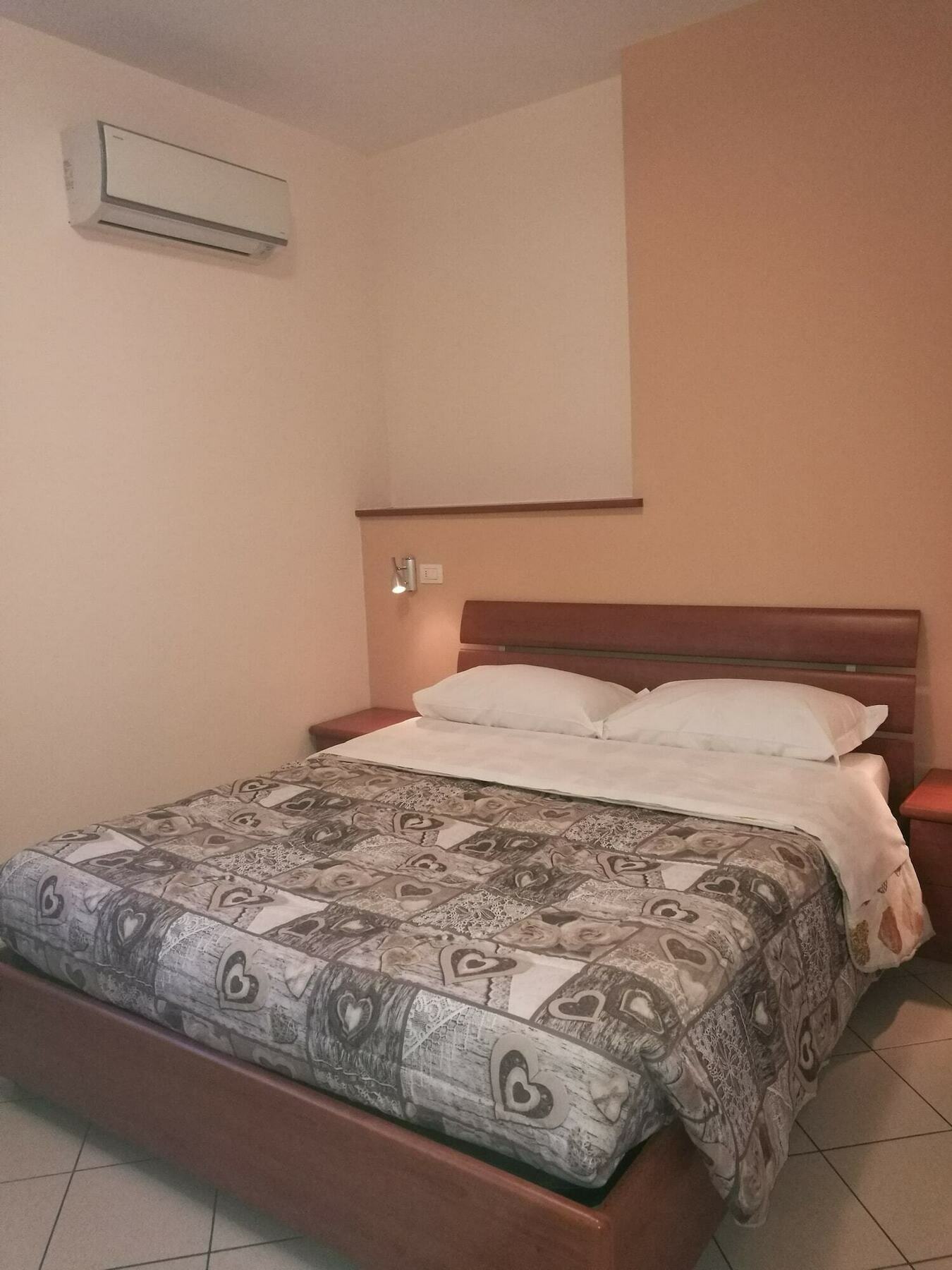 La Dea Hotell Pisa Exteriör bild